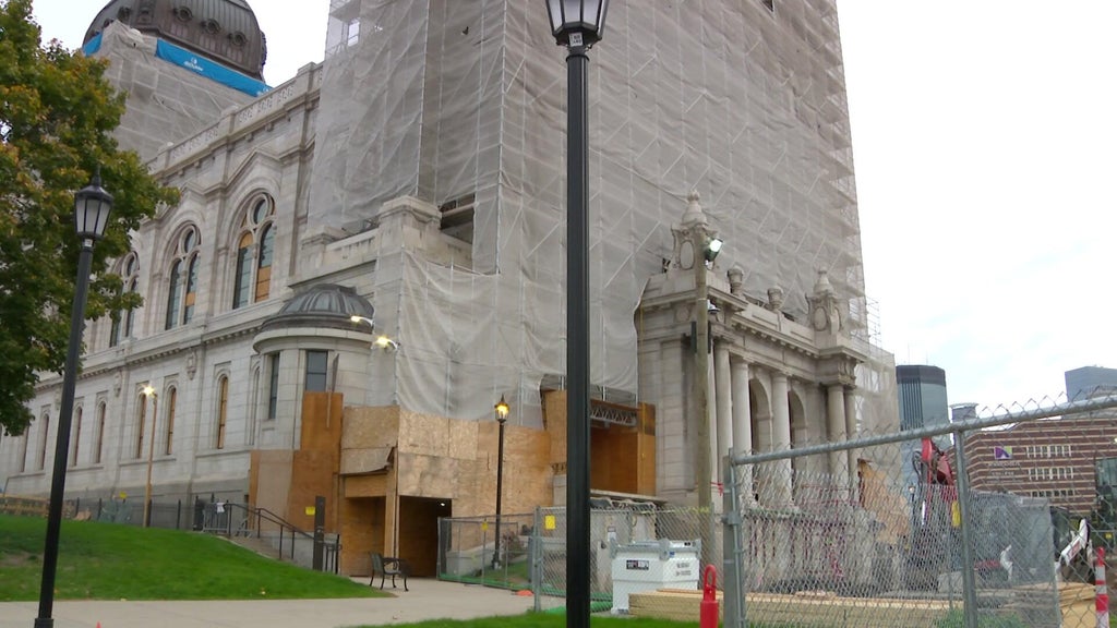 No charges yet after break-in at Basilica of St. Mary in Minneapolis — Lakeville Business news