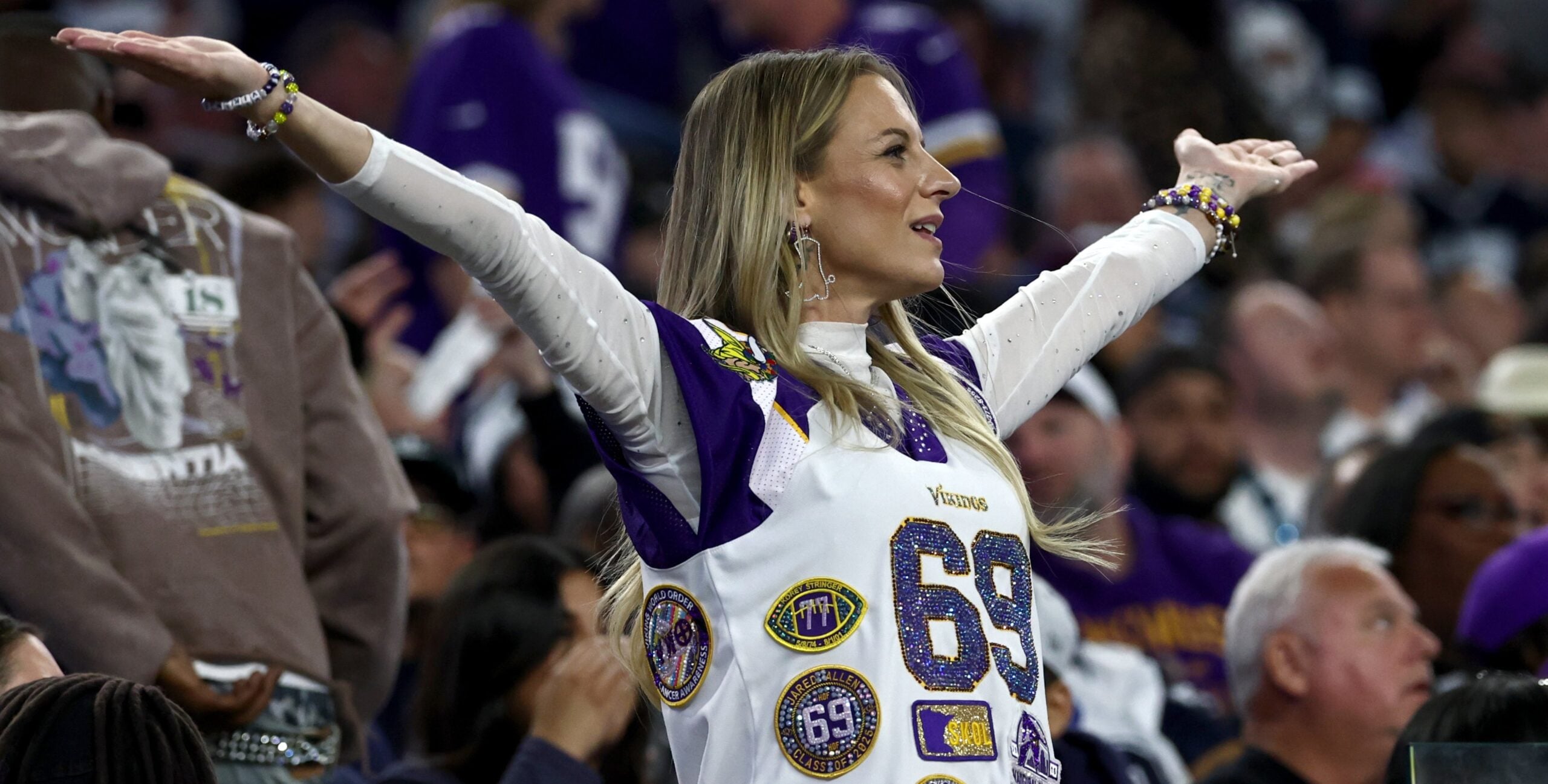 The Vikings’ Playoff Outlook | A 6-0 Football Team Look for Fireworks Instead of Fizzling — Lakeville Schools news