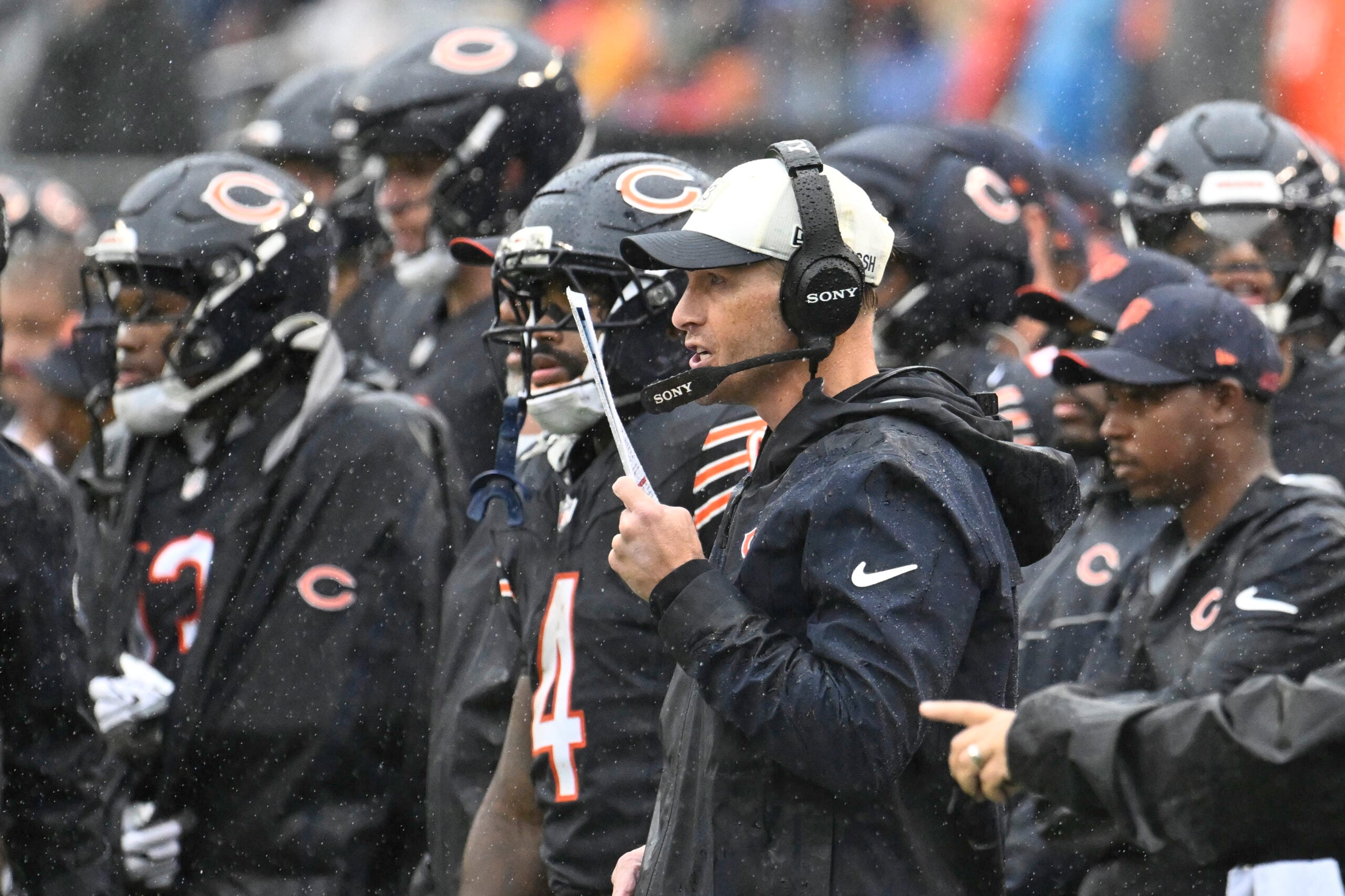 With Vikings Stuck on Sidelines, NFC North Rival Pulls Off a Slobberknocker Trade — Vikings Territory